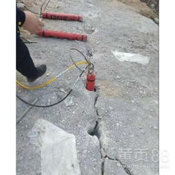 劈石機(jī)革新土石方工程 高效無(wú)聲，守護(hù)民生安寧
